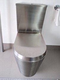 Vaso Sanit�rio Inox Antivandalismo com caixa d�gua e tampa inox